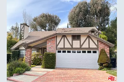 819 Brown Dr, Burbank, CA 91504 - Photo 1