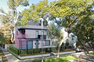 331 N Oakhurst Dr, Beverly Hills, CA 90210 - Photo 1