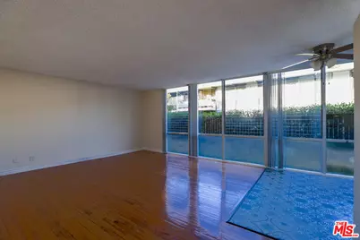 11131 Rose Ave #25, Los Angeles, CA 90034 - Photo 1