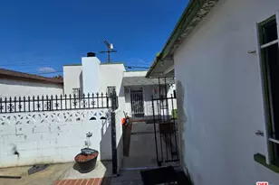 611 W 109th St, Los Angeles, CA 90044 - Photo 1