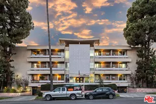 425 S Kenmore Ave, Los Angeles, CA 90020 - Photo 1