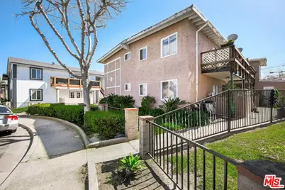 7642 Amberleaf Cir, Huntington Beach, CA 92648 - Photo 1