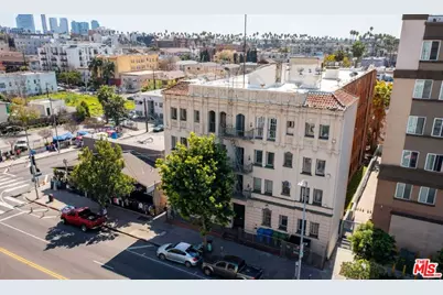 2910 W 8th St, Los Angeles, CA 90005 - Photo 1