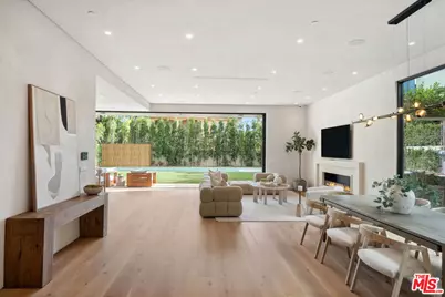 14718 Otsego St, Sherman Oaks, CA 91403 - Photo 1