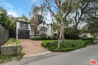 13384 Contour Dr, Sherman Oaks, CA 91423 - Photo 1