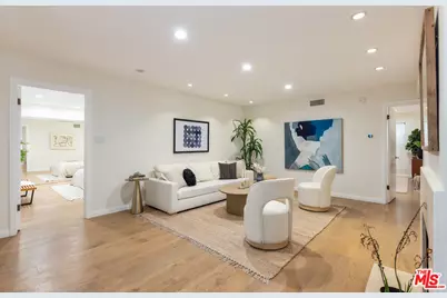 222 7th St #112, Santa Monica, CA 90402 - Photo 1