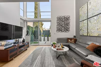 742 N Hudson Ave #4, Los Angeles, CA 90038 - Photo 1