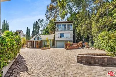 6610 Padre Ter, Los Angeles, CA 90068 - Photo 1