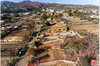 708 Haverford Ave, Pacific Palisades, CA 90272 - Photo 1