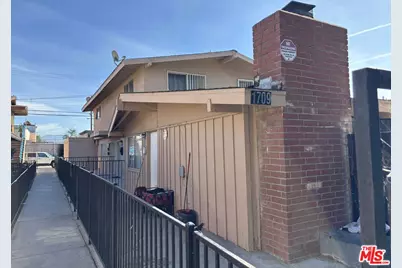 1709 Evergreen St, Santa Ana, CA 92707 - Photo 1