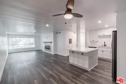 1115 14th St #302, Santa Monica, CA 90403 - Photo 1