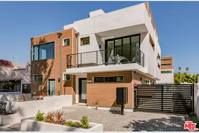 836 N McCadden Pl, Los Angeles, CA 90038 - Photo 1