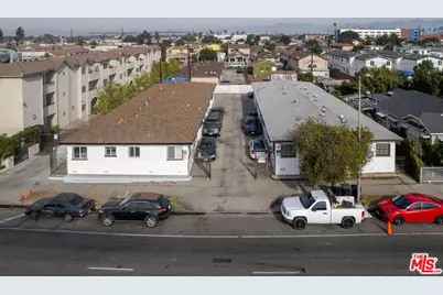 931 W Gage Ave, Los Angeles, CA 90044 - Photo 1