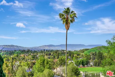 4747 Abargo St, Woodland Hills, CA 91364 - Photo 1