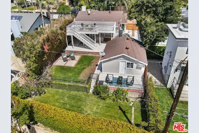 10748 Aqua Vista St, Studio City, CA 91602 - Photo 1