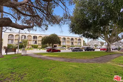 2311 4th St #307, Santa Monica, CA 90405 - Photo 1