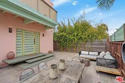621 Rose Ave ##B, Venice, CA 90291 - Photo 1