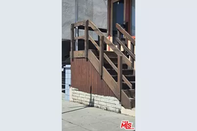 8404 Pershing Dr #C, Playa del Rey, CA 90293 - Photo 1