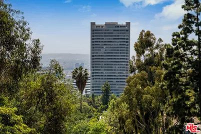 9314 Sierra Mar Dr, Los Angeles, CA 90069 - Photo 1