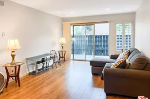 18645 Hatteras St, Tarzana, CA 91356 - Photo 1