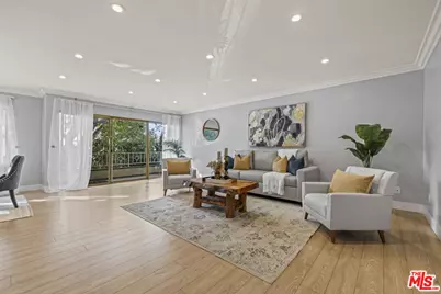 910 S Holt Ave #101, Los Angeles, CA 90035 - Photo 1