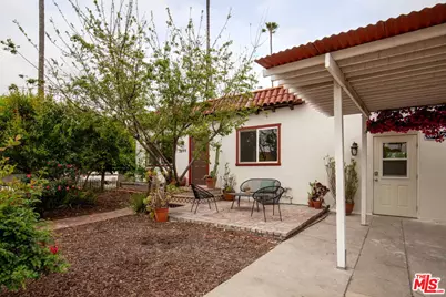 3899 2nd Ave, Los Angeles, CA 90008 - Photo 1