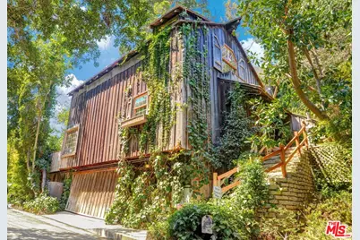 9219 Thrush Way, Los Angeles, CA 90069 - Photo 1