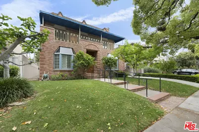 118 N Maple Dr, Beverly Hills, CA 90210 - Photo 1