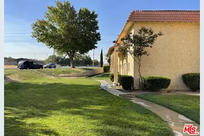 43643 Stanridge Ave, Lancaster, CA 93535 - Photo 1