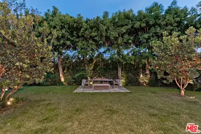 249 S Muirfield Rd, Los Angeles, CA 90004 - Photo 1