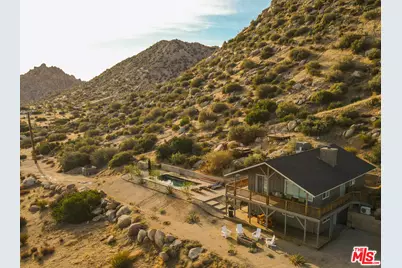 5637 Minna Gombell Ln, Pioneertown, CA 92268 - Photo 1