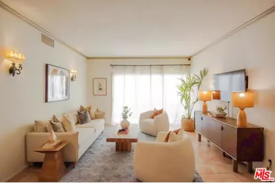 521 Montana Ave #104, Santa Monica, CA 90403 - Photo 1