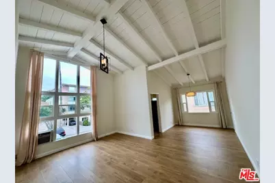 1114 S Sherbourne Dr #4, Los Angeles, CA 90035 - Photo 1