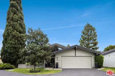 4240 N Virginia Vis, Long Beach, CA 90807 - Photo 1