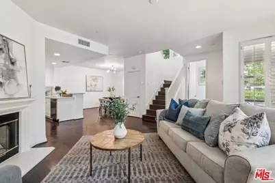 2460 E Villa St #2, Pasadena, CA 91107 - Photo 1