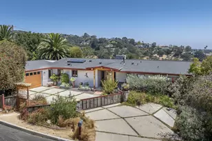 1090 El Medio Ave, Pacific Palisades, CA 90272 - Photo 1