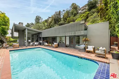 1001 Kenfield Ave, Los Angeles, CA 90049 - Photo 1