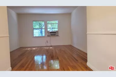 11202 Camarillo St #11204, North Hollywood, CA 91602 - Photo 1
