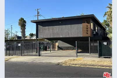 1233 E Weber Ave, Stockton, CA 95205 - Photo 1