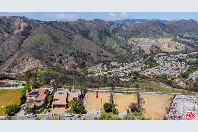 1169 Cumbre Alta Ct, Pacific Palisades, CA 90272 - Photo 1