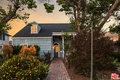 2520 7th Ave, Los Angeles, CA 90018 - Photo 1