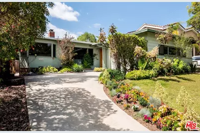 7324 W 88th St, Los Angeles, CA 90045 - Photo 1