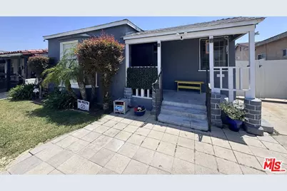 8850 S Wilton Pl, Los Angeles, CA 90047 - Photo 1