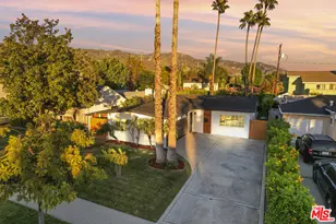 1318 N Beachwood Dr, Burbank, CA 91506 - Photo 1