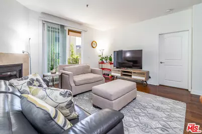 5132 Maplewood Ave #206, Los Angeles, CA 90004 - Photo 1