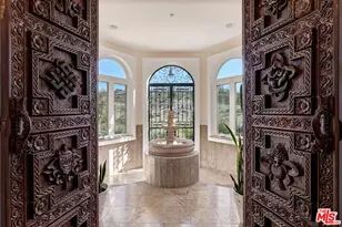 10827 Pacific View Dr, Malibu, CA 90265 - Photo 1