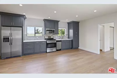 2001 Penmar Ave #13, Venice, CA 90291 - Photo 1