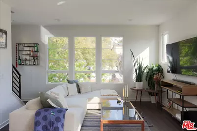 743 Silver Lake Blvd, Los Angeles, CA 90026 - Photo 1