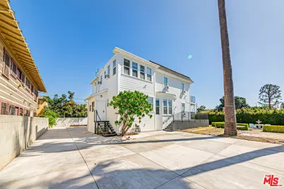 2943 Walton Ave, Los Angeles, CA 90007 - Photo 1