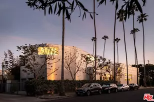 702 6th Ave, Venice, CA 90291 - Photo 1